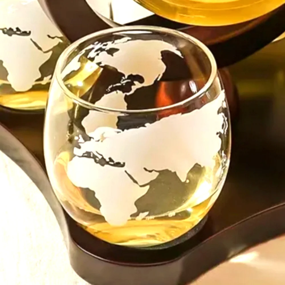 - 3pc Globe Wine Decanter Set
